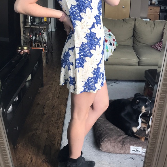 Zara mini floral dress - Picture 2 of 3